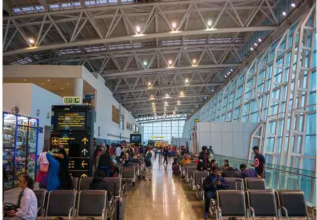 coronavirus reflected chennai airport 10 flights cancel 